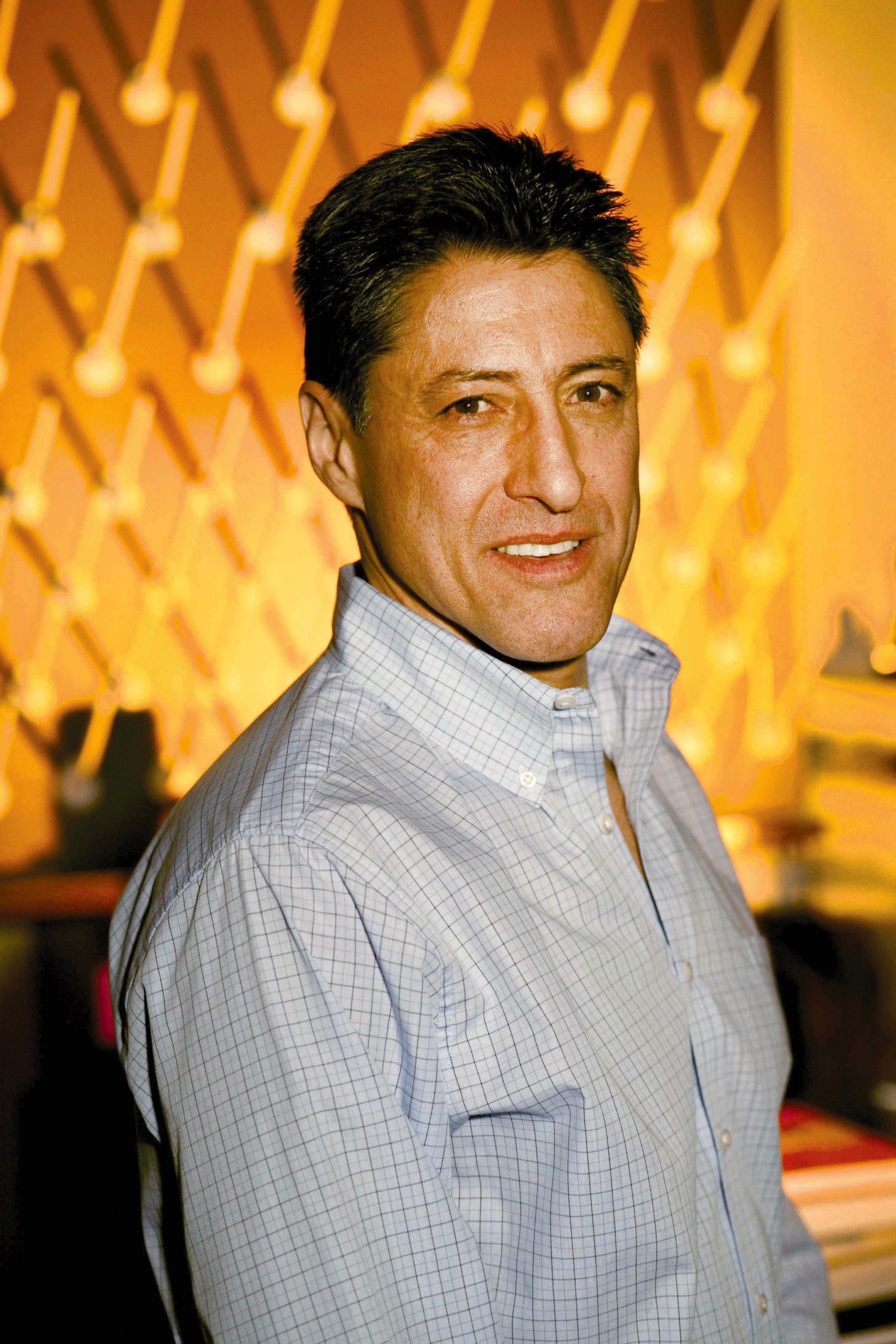 Sandia National Laboratories researcher Igal Brener was honored for contributions to terahertz science and devices.