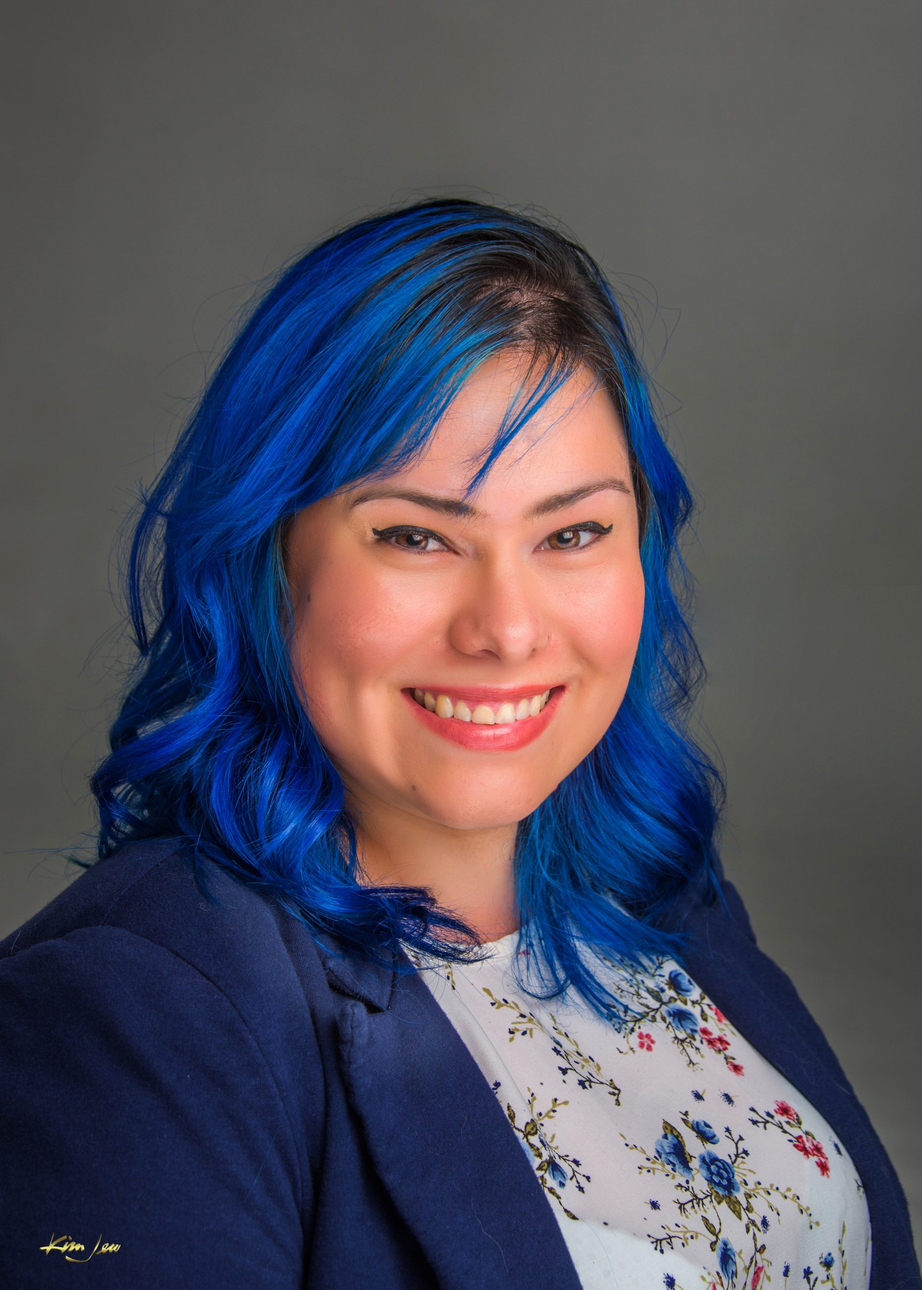 Angela Rivas, cyber assurance architect at Sandia National Laboratories, was honored with a Luminary award at the 32nd annual Hispanic Engineer National Achievement Awards Conference by Great Minds in STEM.