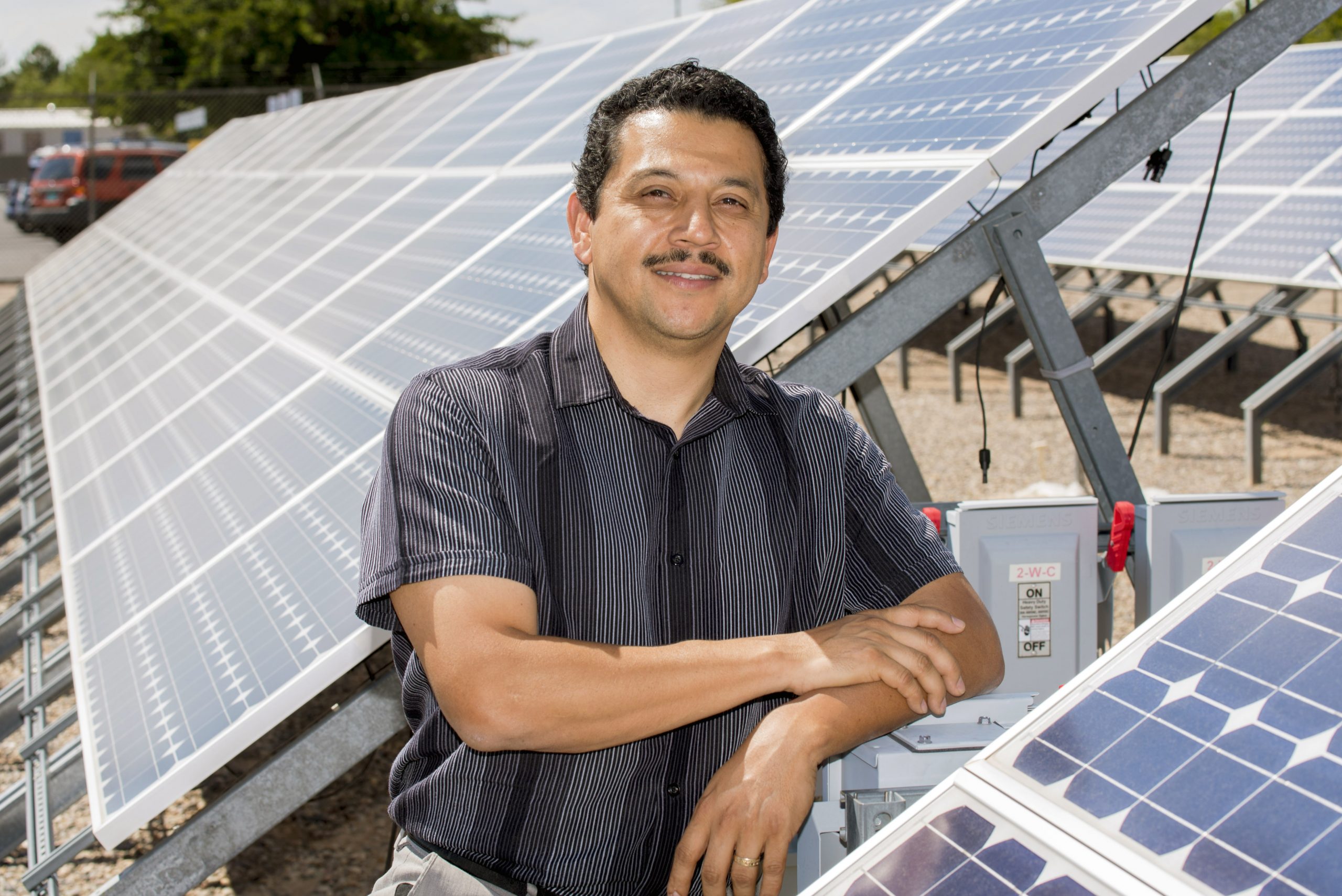 Abraham Ellis, a Sandia National Laboratories engineer and HENAAC winner, loves to tinker in his garage. “I spend more time than I should figuring out if I can get another year out of my washing machine or dryer,” he said. “I fix a lot of stuff.”