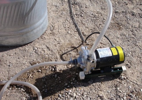 The Hedgehog is a submersible recirculation pump with an attached filter. The water-purification technology is in Sandia National Laboratories' ready-to-sign licensing program.