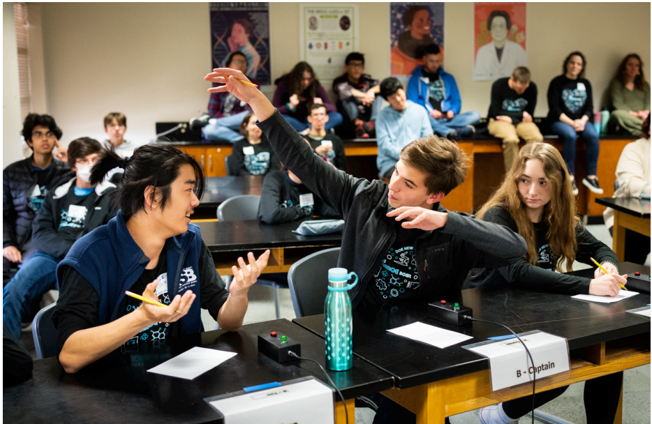 La Cueva Team 1 tries to figure out a bonus question during the championship round of the New Mexico Regional DOE Science Bowl.