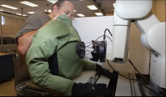 DSM demonstrates the use of its compact hexapod, designed to respond quickly to movement in a patient while being examined through ultrasound, in a dynamic environment like the battlefield. DSM is participating in Sandia National Laboratories' Mentor-Protégé program.