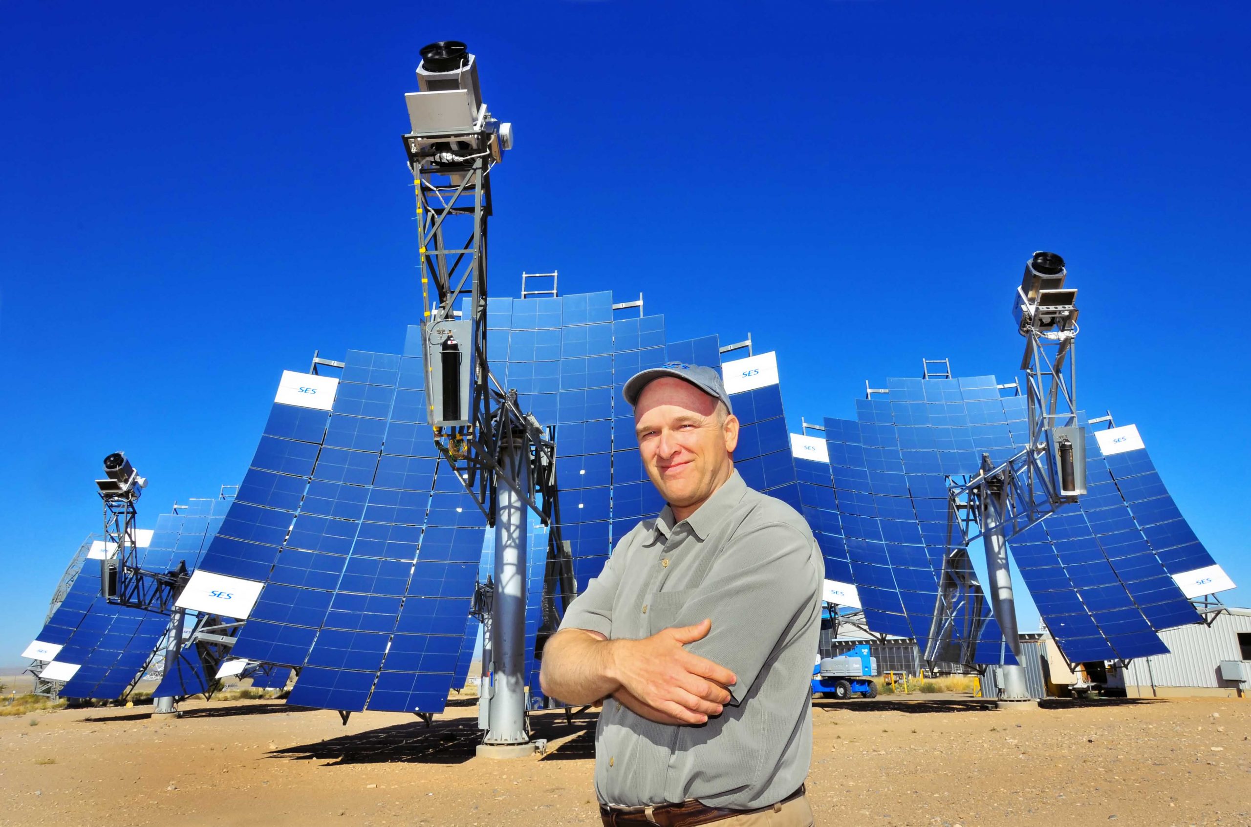 huck Andraka in front of the Stirling array at Sandia National Laboratories Download 300dpi 146KB JPG image (Media are welcome to download/publish this image with related news stories.)