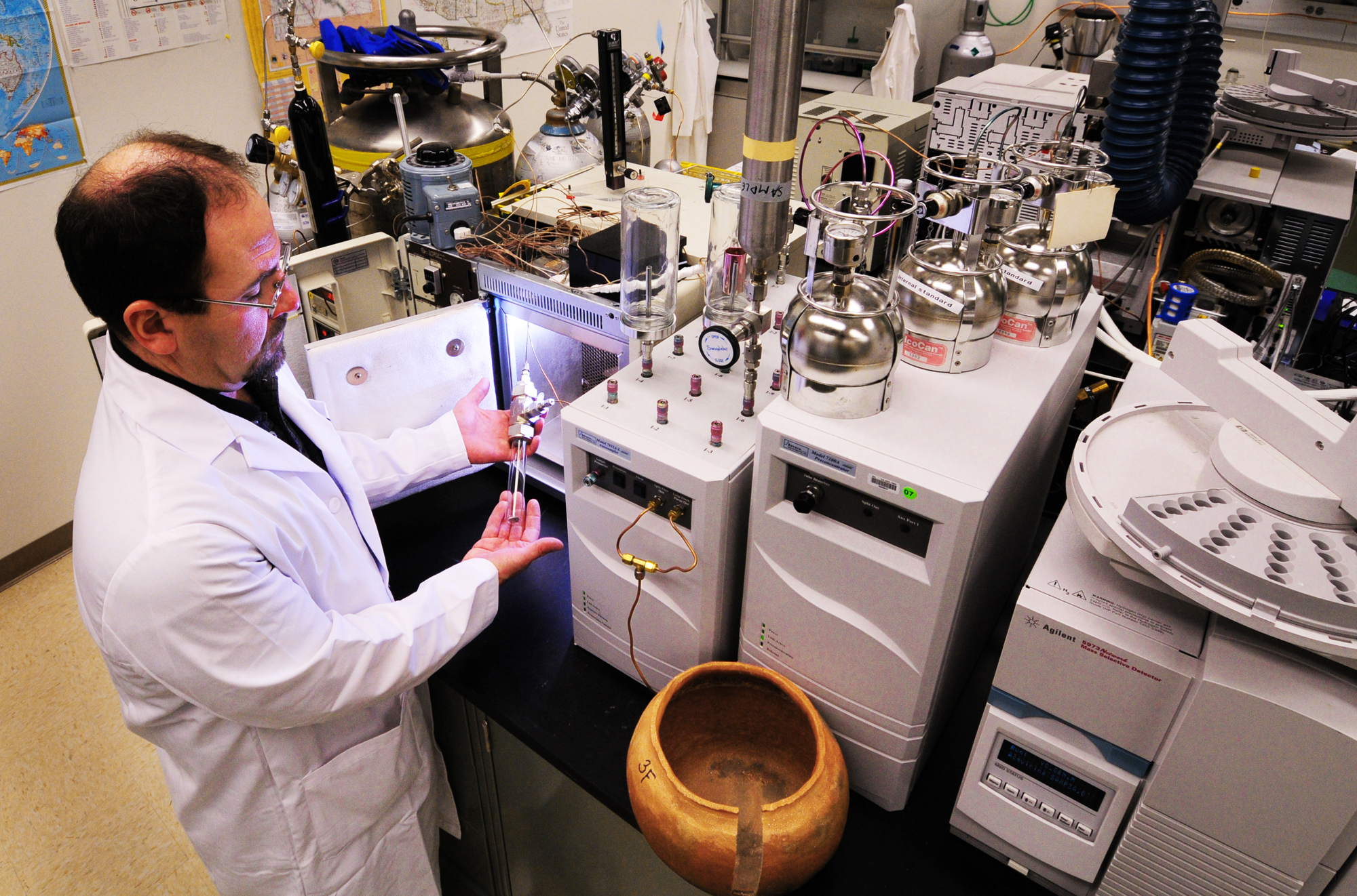 Sandia researcher Ted Borek used gas chromatography and mass spectrometry to analyze vapors produced by mild heating of pot sherd samples.