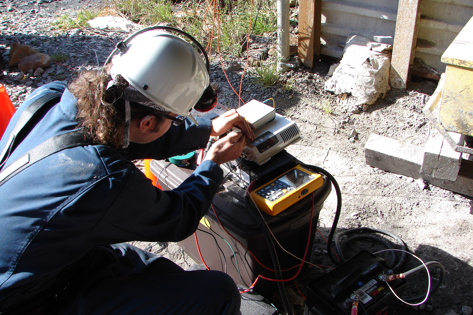 SANDIA RESEARCHER MATT HIGGINS conducts an experiment at the Sago Mine during the 10 days he spent at the mine last November trying to determine the cause of the explosion.