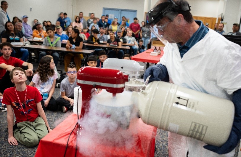 Record Attendance at Sandia’s Post-Pandemic Kids Day